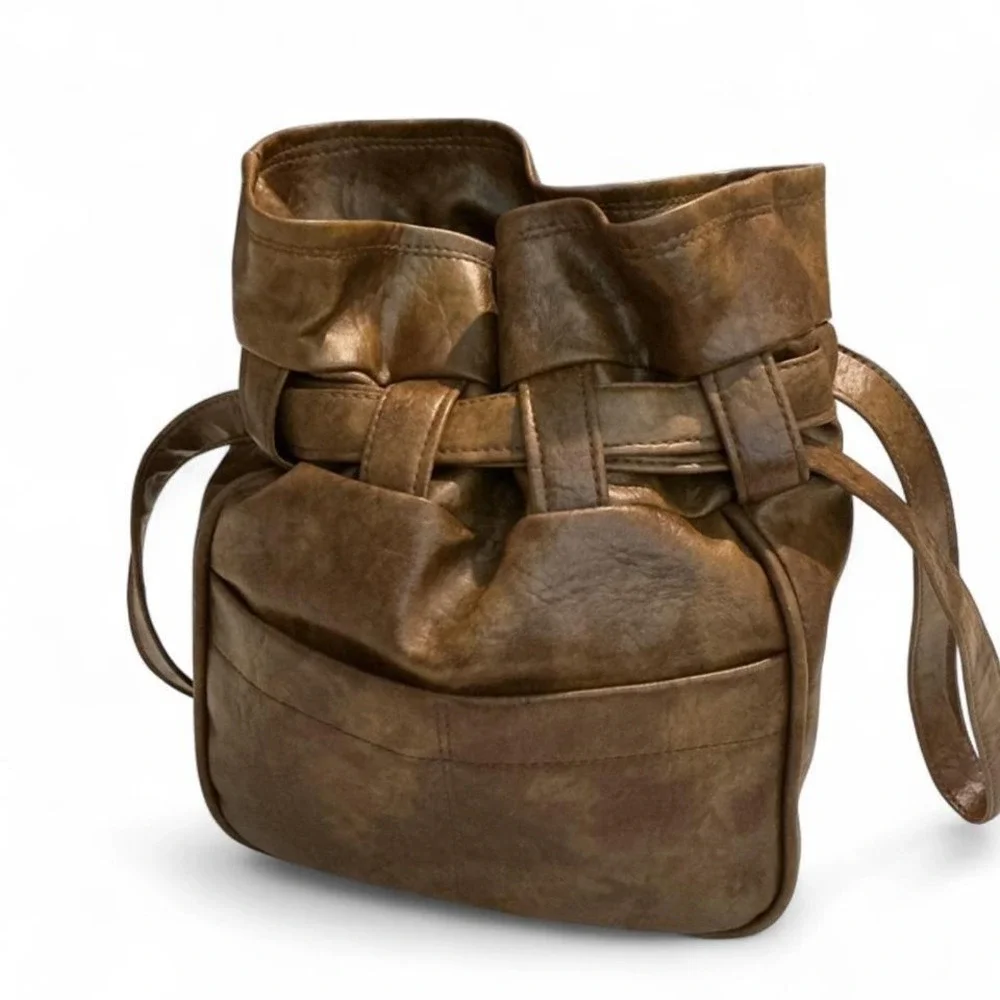 N/A unbranded bucket
